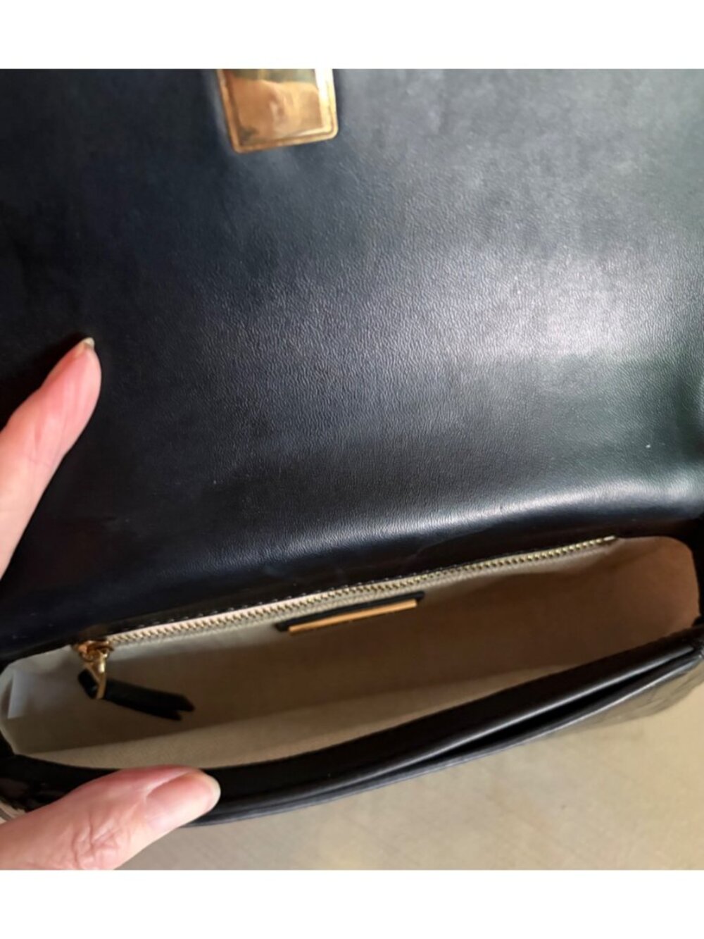 Tory Burch Britten Black Embossed Leather Convertible Crossbody/ Clutch Bag - Picture 10 of 16